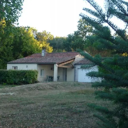 Сasa de vacaciones Paisible Avec Jardins Privatifs à Cognac, Proche Des Sentiers De Randonnée, Animaux Acceptés - Fr-1-653-178 Cognac