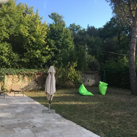 Сasa de vacaciones Paisible Avec Jardins Privatifs à Cognac, Proche Des Sentiers De Randonnée, Animaux Acceptés - Fr-1-653-178 Cognac