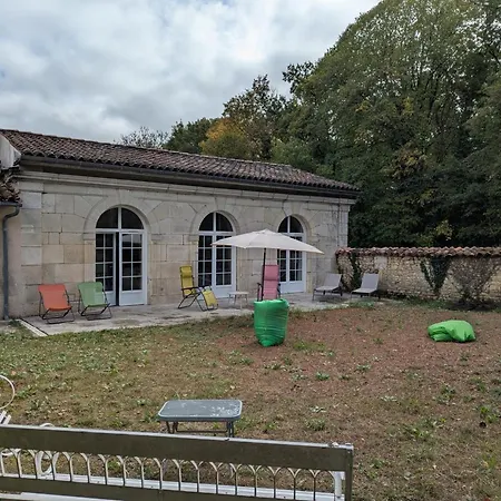 Kır Evi Paisible Avec Jardins Privatifs A Cognac, Proche Des Sentiers De Randonnee, Animaux Acceptes - Fr-1-653-178 *